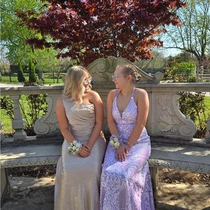 Meet your Posher, Abigail